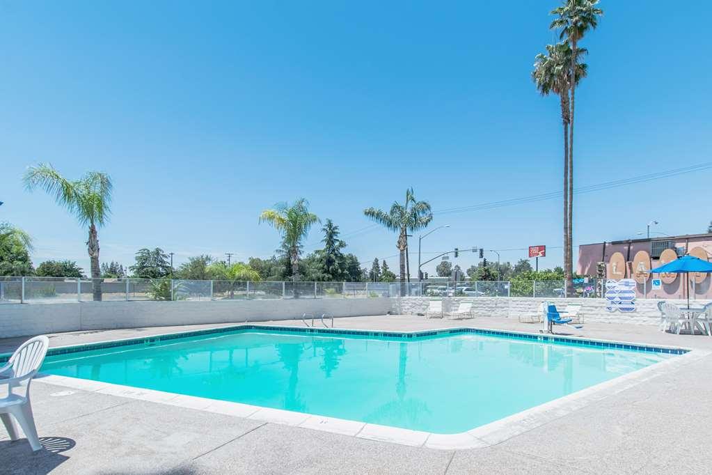 Motel 6 Bakersfield Facilities photo