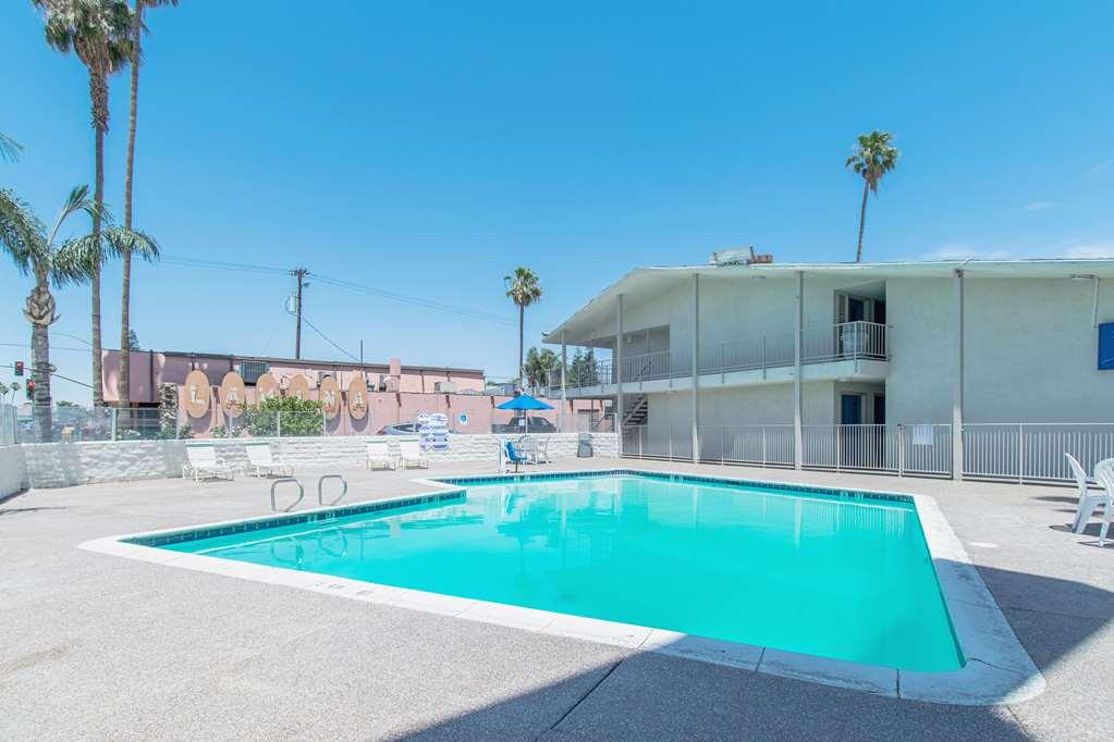 Motel 6 Bakersfield Facilities photo